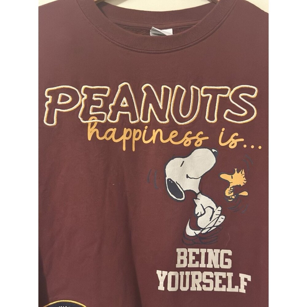 Peanuts Women’s Snoopy Embroidered Pull Over Sweatshirt Maroon Size Small - Picture 5 of 8